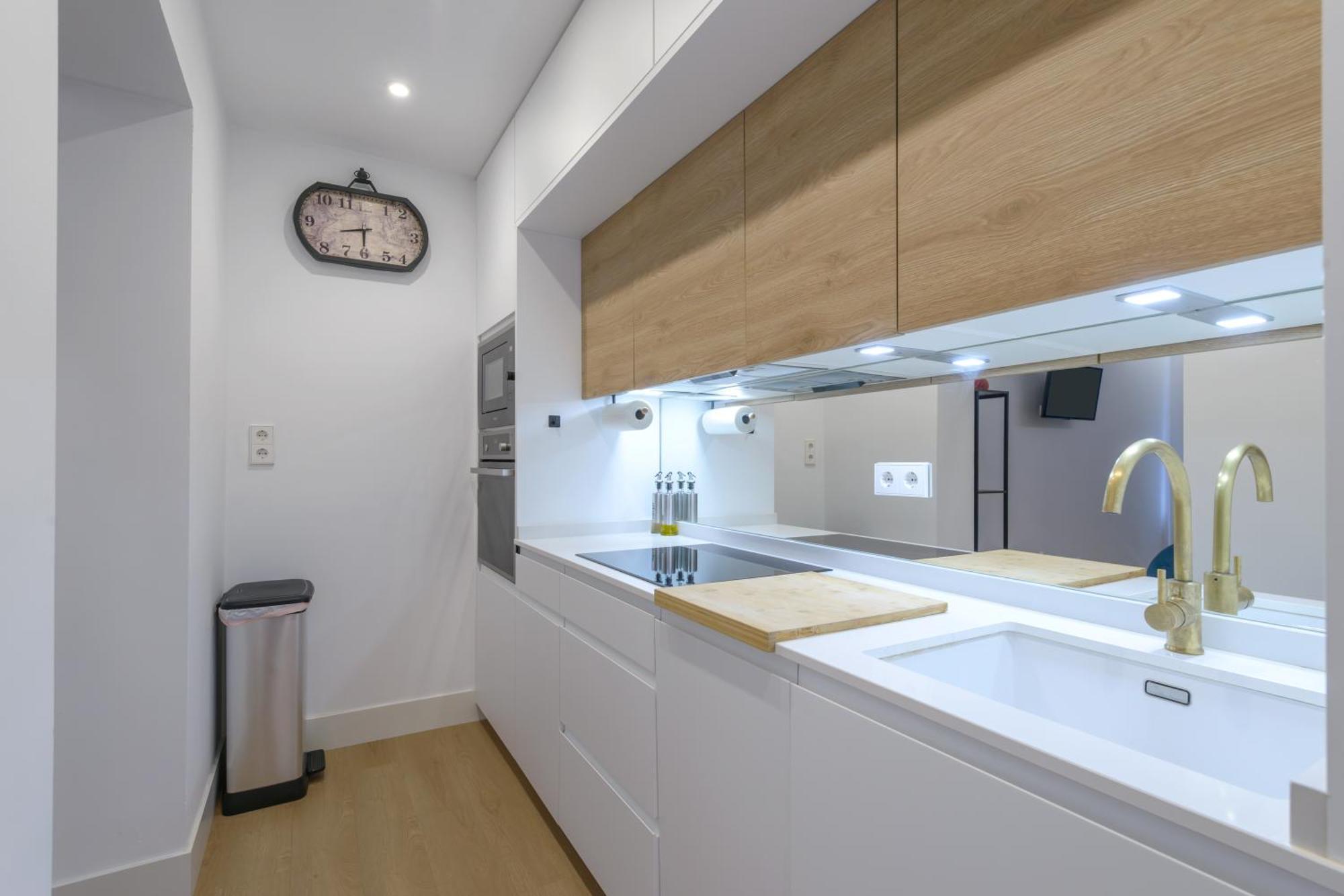 Appartamento Gran Via New 2Br 1Bth Elevator Madrid Esterno foto
