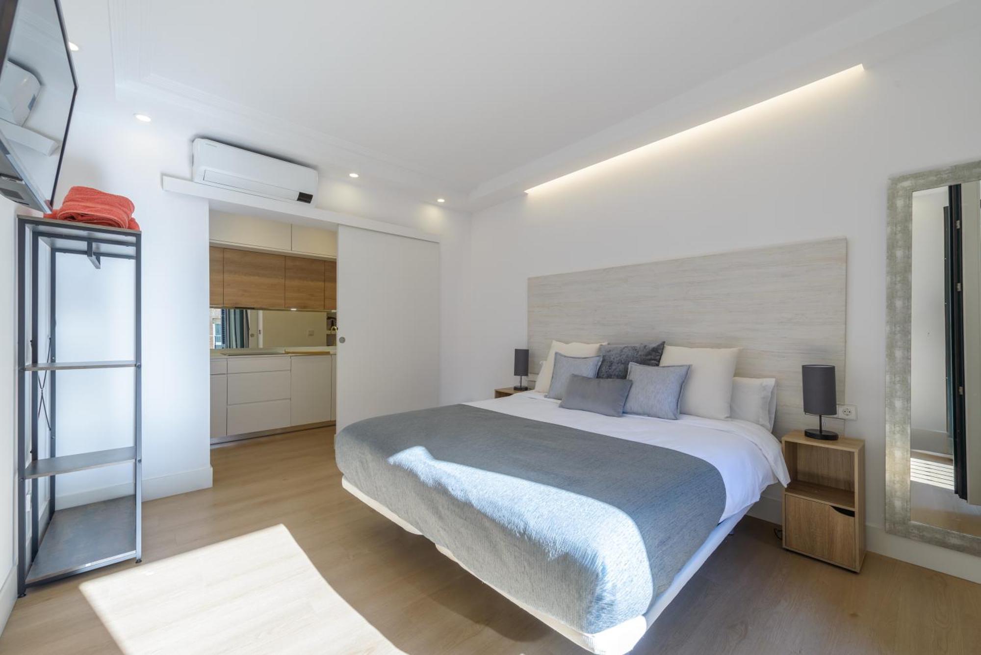 Appartamento Gran Via New 2Br 1Bth Elevator Madrid Esterno foto