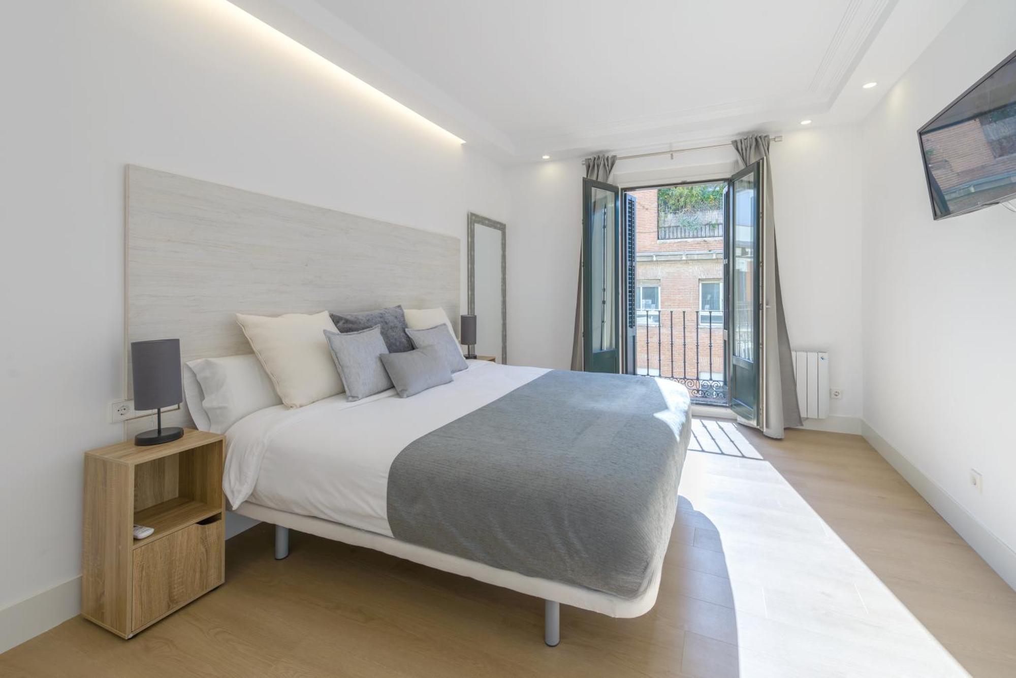 Appartamento Gran Via New 2Br 1Bth Elevator Madrid Esterno foto