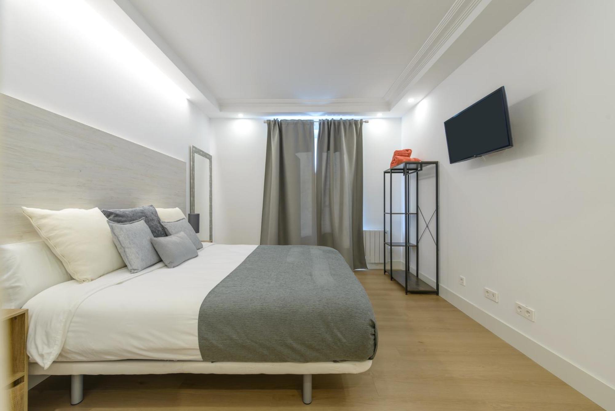 Appartamento Gran Via New 2Br 1Bth Elevator Madrid Esterno foto