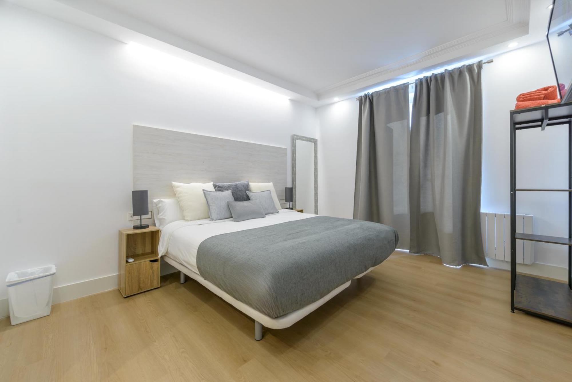 Appartamento Gran Via New 2Br 1Bth Elevator Madrid Esterno foto