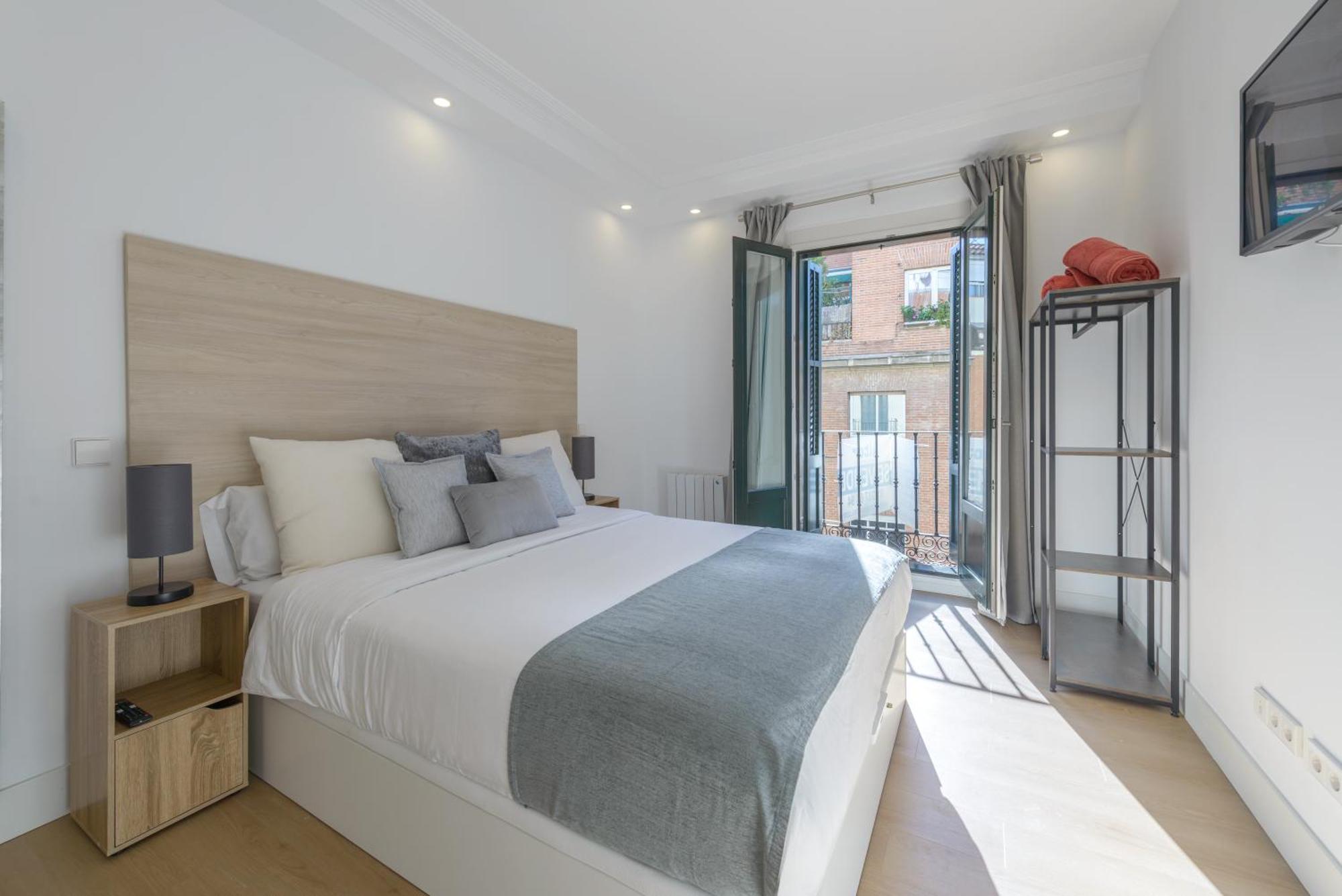 Appartamento Gran Via New 2Br 1Bth Elevator Madrid Esterno foto