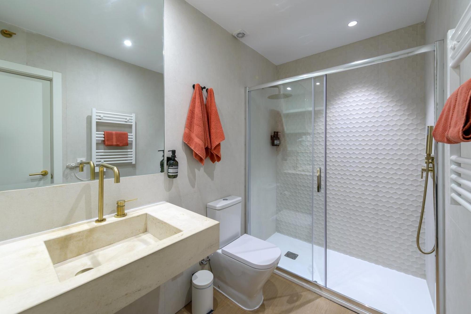 Appartamento Gran Via New 2Br 1Bth Elevator Madrid Esterno foto