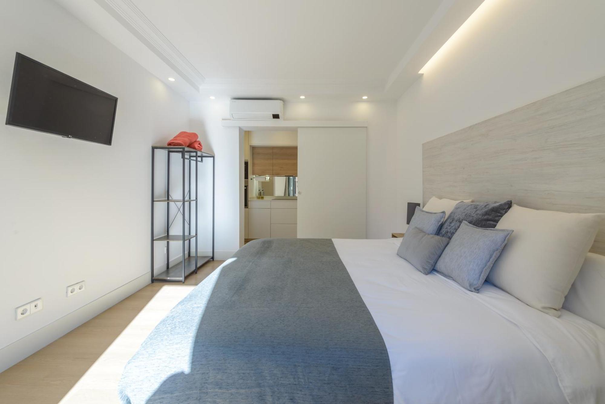 Appartamento Gran Via New 2Br 1Bth Elevator Madrid Esterno foto