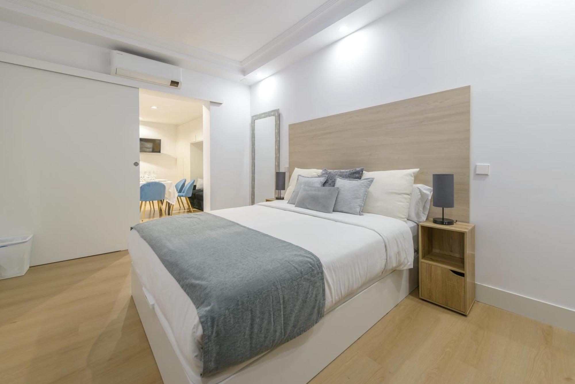 Appartamento Gran Via New 2Br 1Bth Elevator Madrid Esterno foto