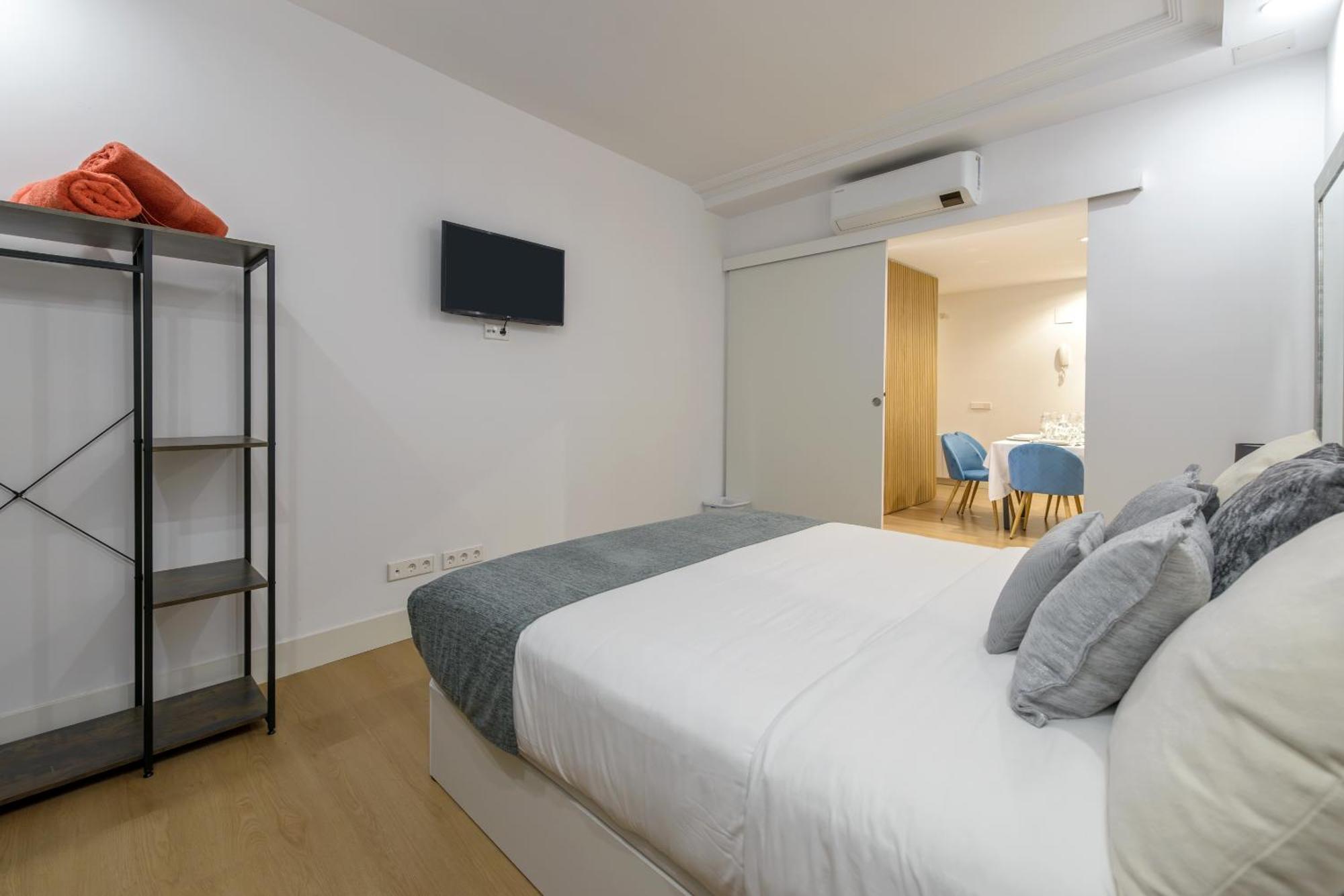 Appartamento Gran Via New 2Br 1Bth Elevator Madrid Esterno foto
