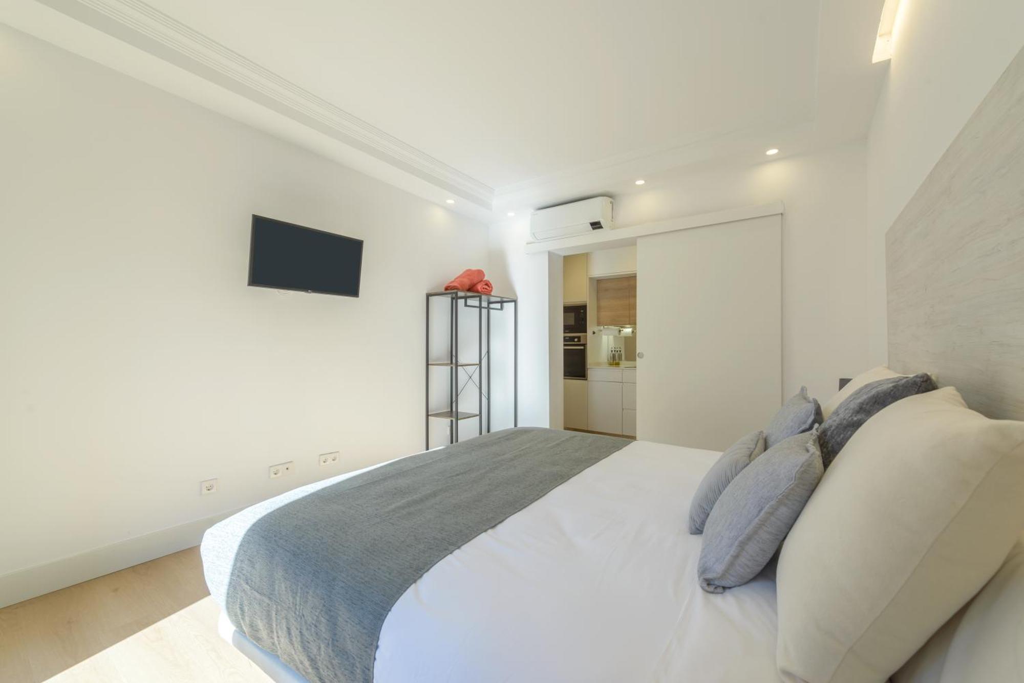 Appartamento Gran Via New 2Br 1Bth Elevator Madrid Esterno foto